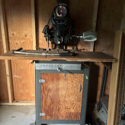 Craftsman Vintage Saw And Table