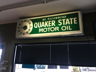 Vintage Quaker lighted sign