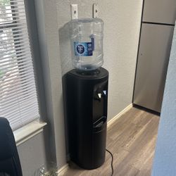 Water Dispenser
