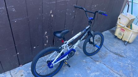 Kent bicycle Ambush boys 20’’ BMX kid bike blue
