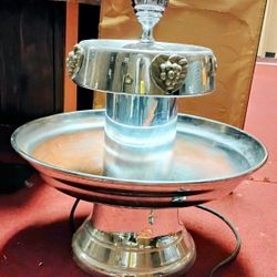CHAMPAGNE FOUNTAIN
