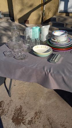 Mixed Kitchenware Lot – Dishes, Glasses & More