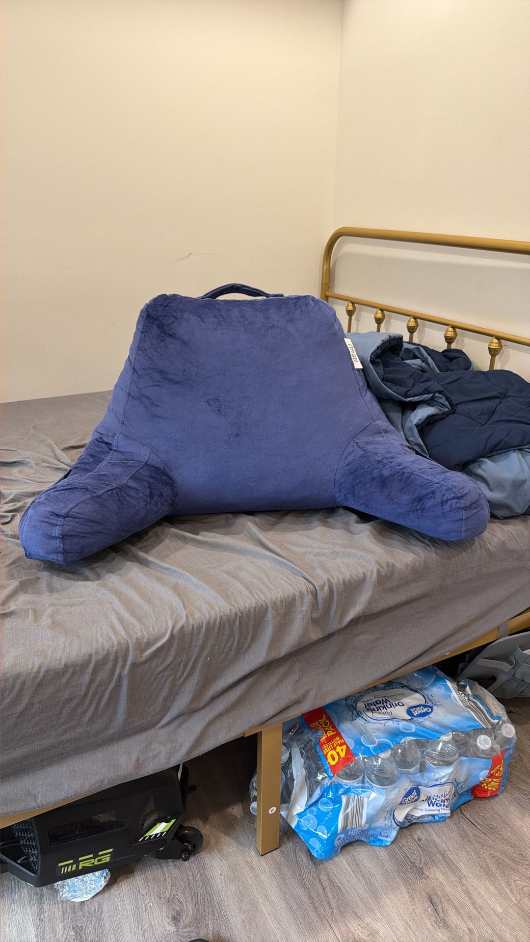 Reading Pillow for Sitting in Bed Adult, Reading Pillow with Shredded Memory Foam, Bed Pillow with Washable Cover, Back Pillow Sitting Up with Extend 