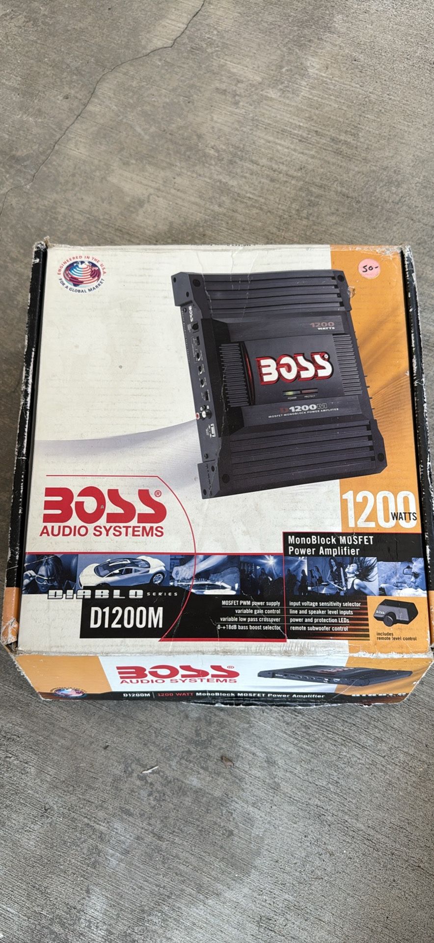 Boss 1200 Watt Power Amp