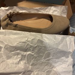 Times women’s shoes, size 6