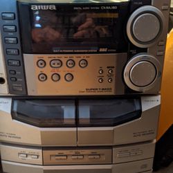 AIWA Super T-Bass Stereo System/Disc Player