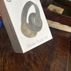 Beats Studio Pro