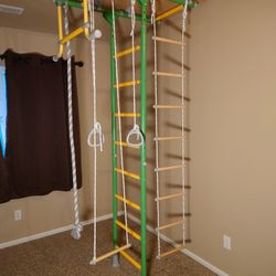  Kids Indoor Home Gym Swedish Wall+Rope Ladder+Rings+Trapeze