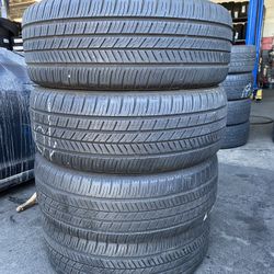 235/55R19 Marca Yokohama En Perfectas Condiciónes De Vida