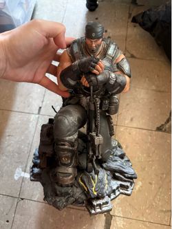 Gears of War 3 Marcus Fenix Collectors Figure Limited Edition Statue Epic Games