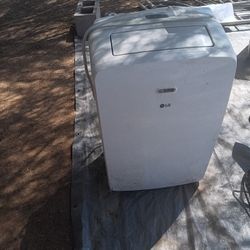 LG Air Conditioner 