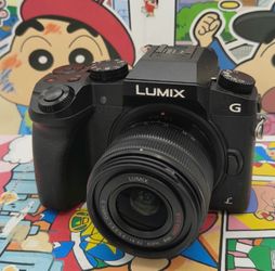 Panasonic LUMIX G7 Mirrorless Camera with 14-42mm f/3.5-5.6 Lens Black
