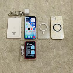 Unlocked iPhone 14 Plus Starlight 256GB With Accessories