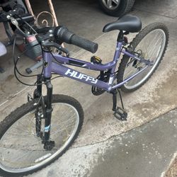 women's mountain bike 24"6 speeds