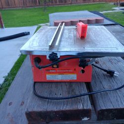 TILE SAW