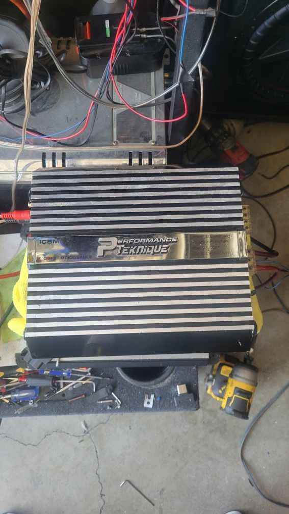 Performance Teknique Amplifier 2channel