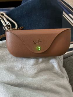 Meta glasses charger
