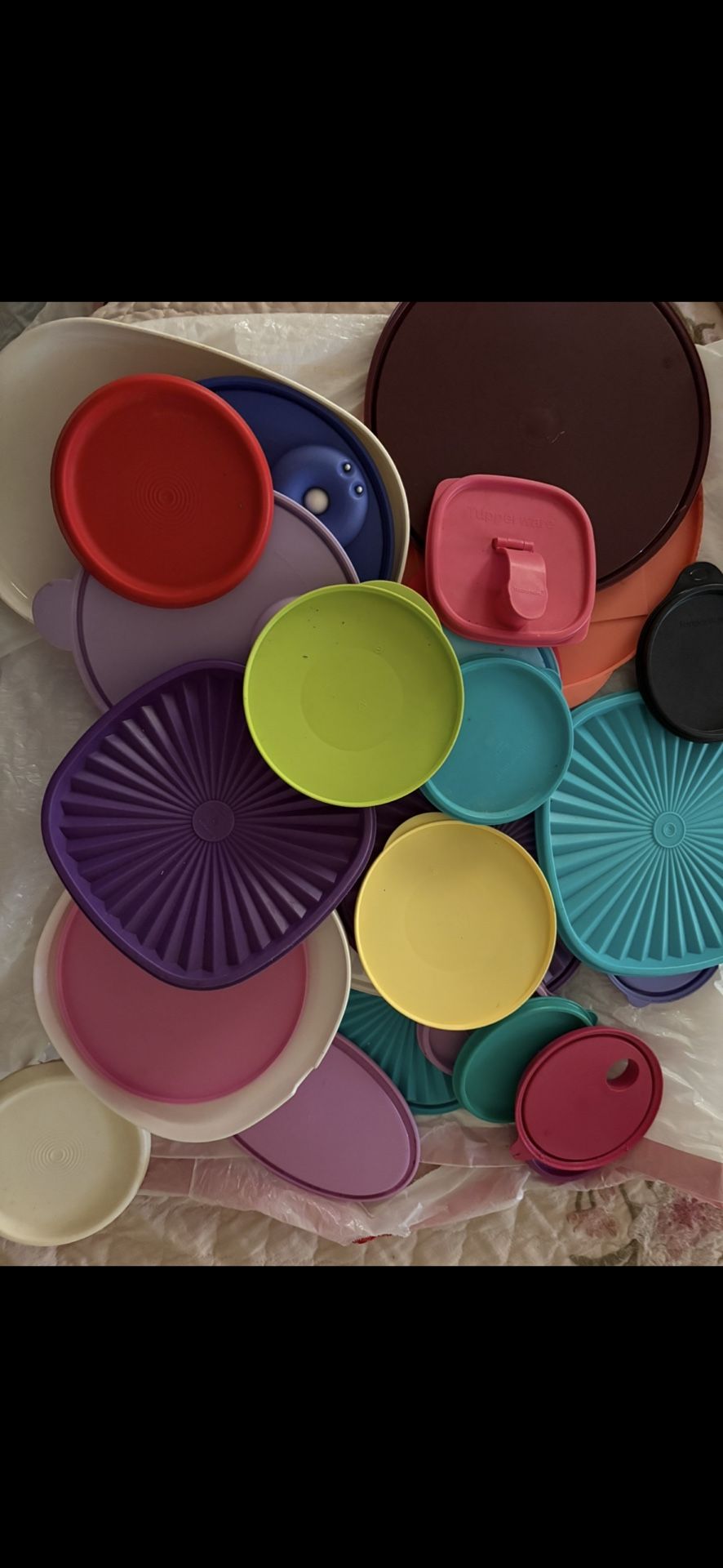 Tupperware Lids