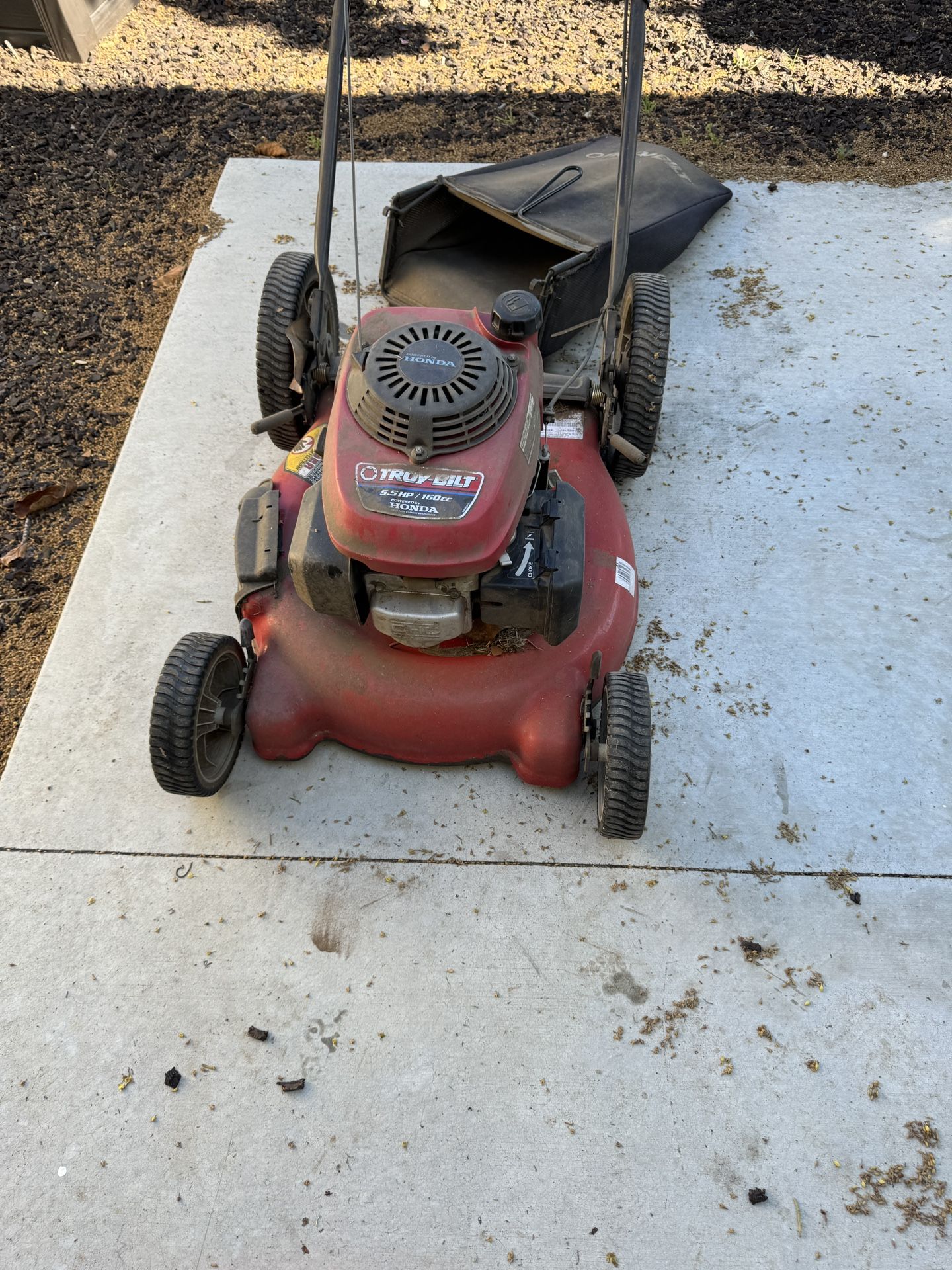 Troy Bilt Lawnmower with. Honda engine