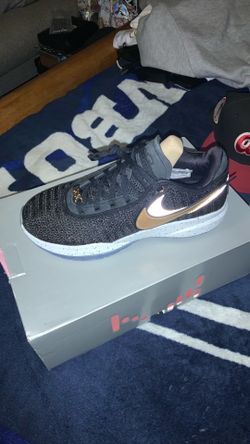 LeBron 20 nike Black Metallic Gold Men’s Sneaker Shoes Size 10 New With Box