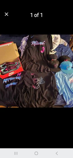 Miami Heat Gear hats 7 1/8 shirts xL sneakers size 10