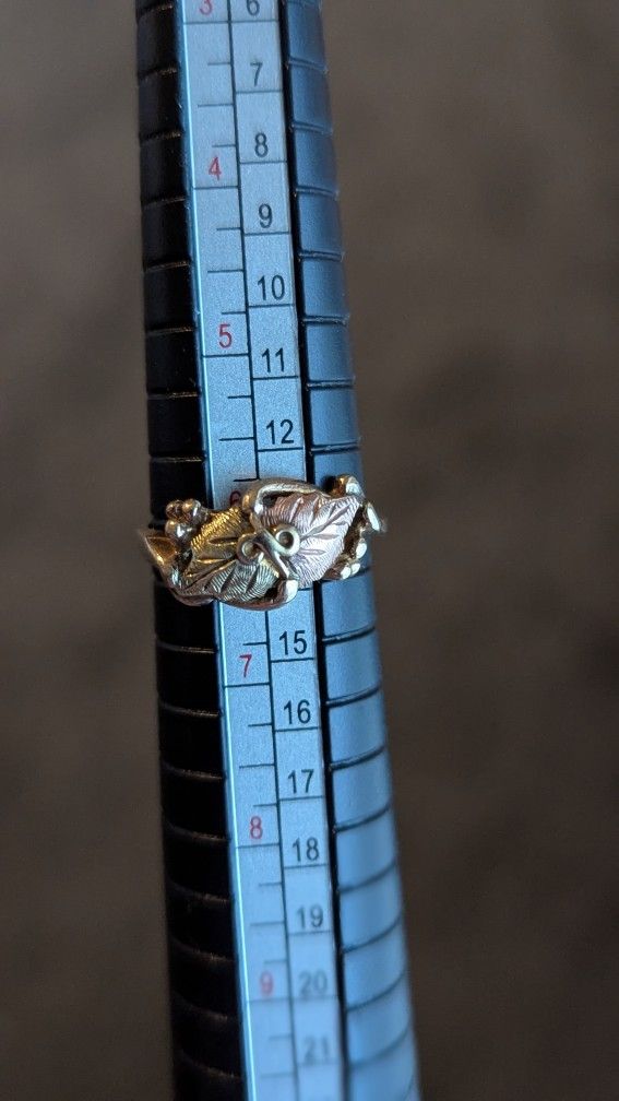 Black Hills Gold Vintage Ring