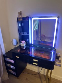 Vanity with LED