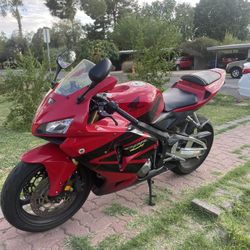 05 CBR600RR 