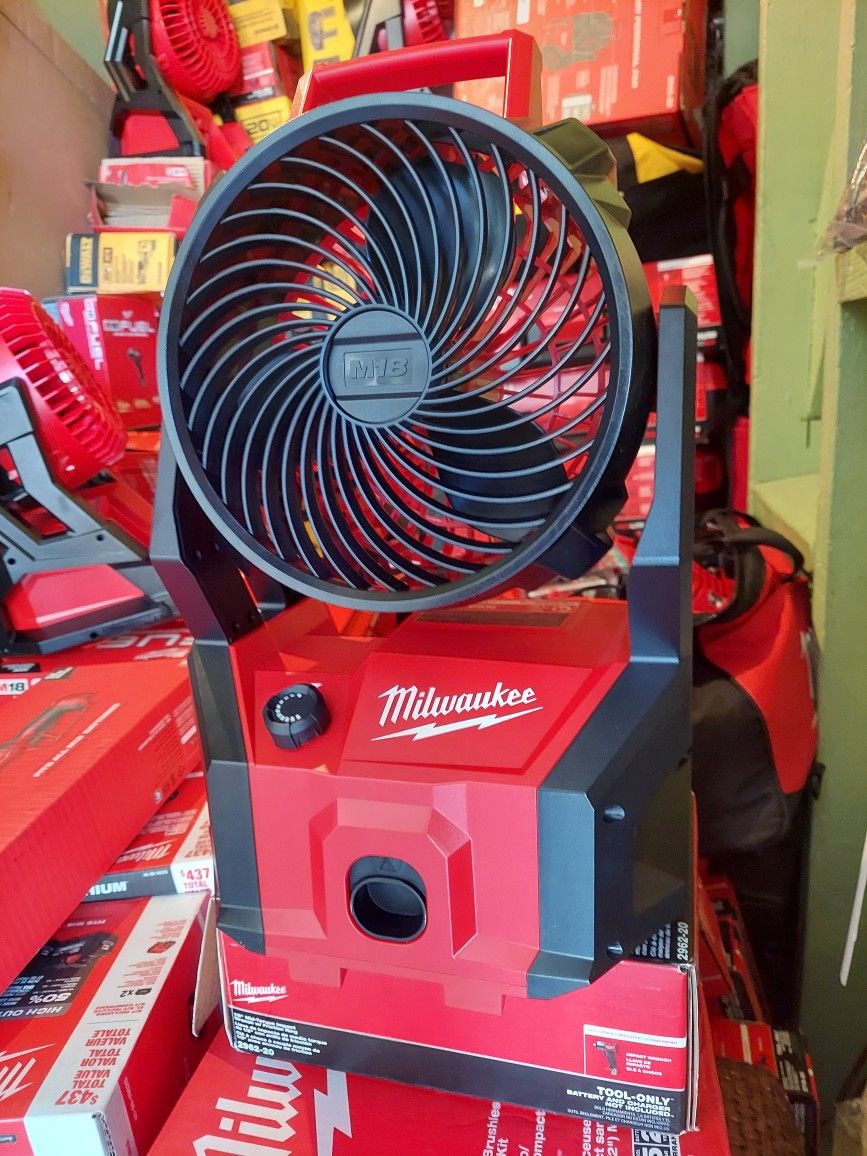 New Milwaukee PACKOUT Cordless Jobsite Fan M18 - Tool Only.
