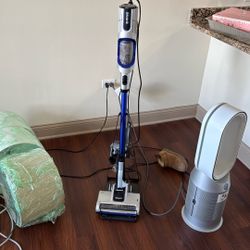 Shark vacuum Used 
