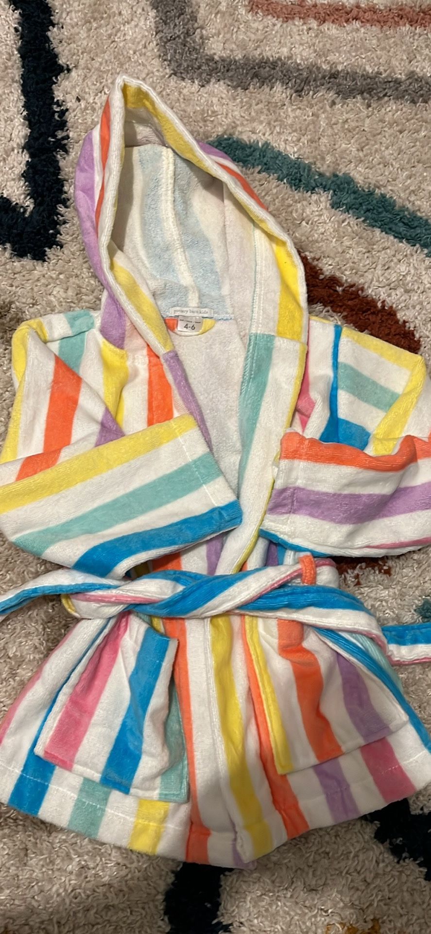 Pottery Barn kids Soft Hooded bath towel size 4-6