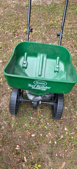 Seed spreader