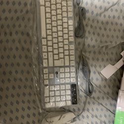 New Open Box White Gaming Keyboard + Mouse Combo RGB