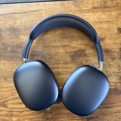 AirPod Max USB-C Midnight Black with EXTRAS!