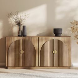 BELLEZE-65-inch striated buffet cabinet with storage