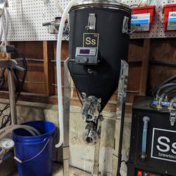 SS Brewtech 7 Gallon Conical Fermenter