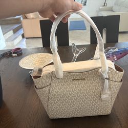 Michael kors purse white brand new