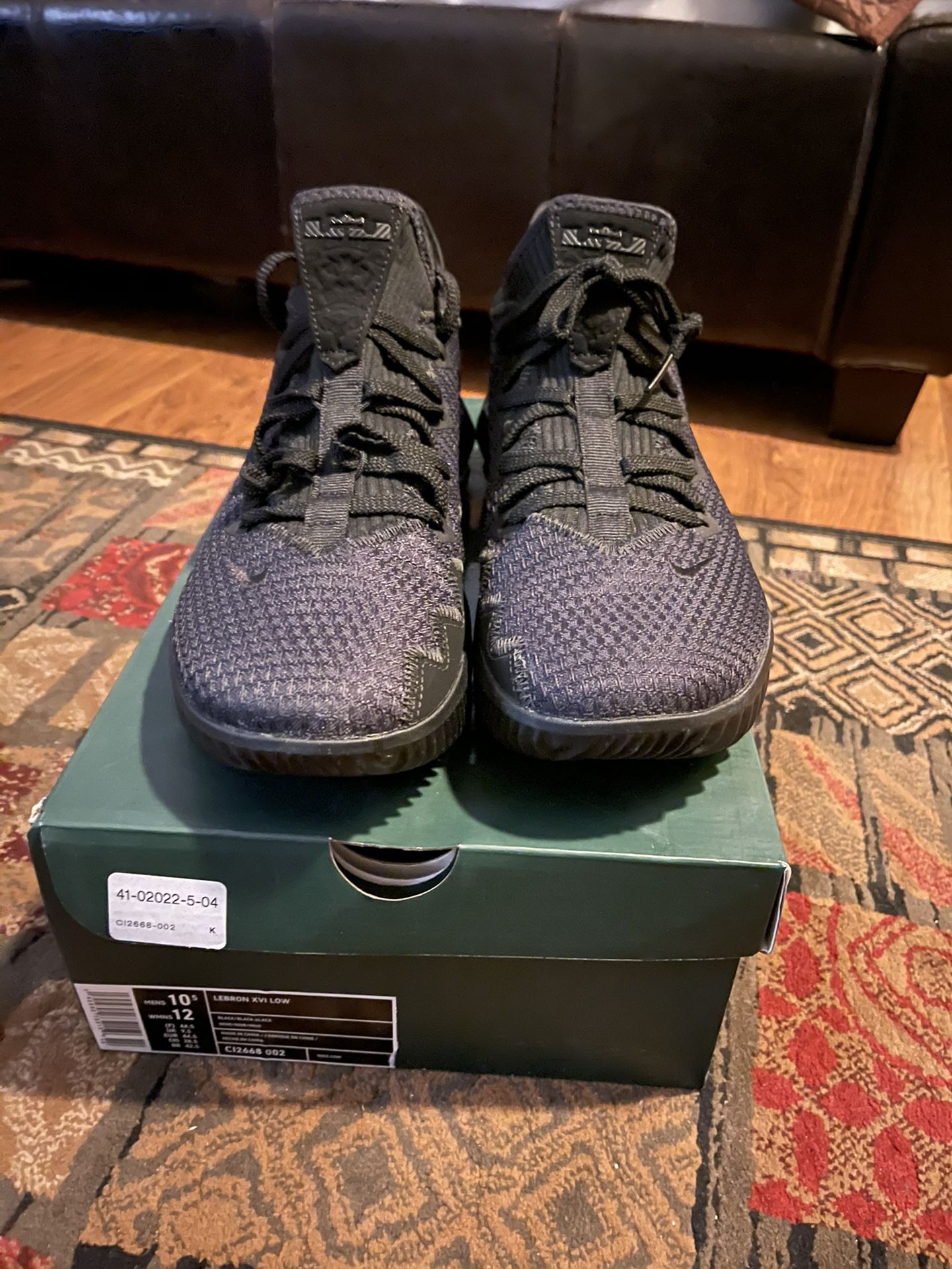 Lebron James 16 Triple Black Size
