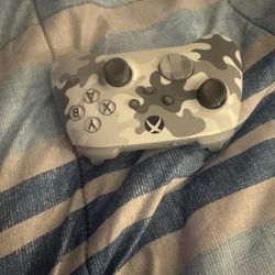 X Box Controller White Camo