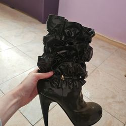 Made In Italy Size 5 Shiny Shoes / Boots