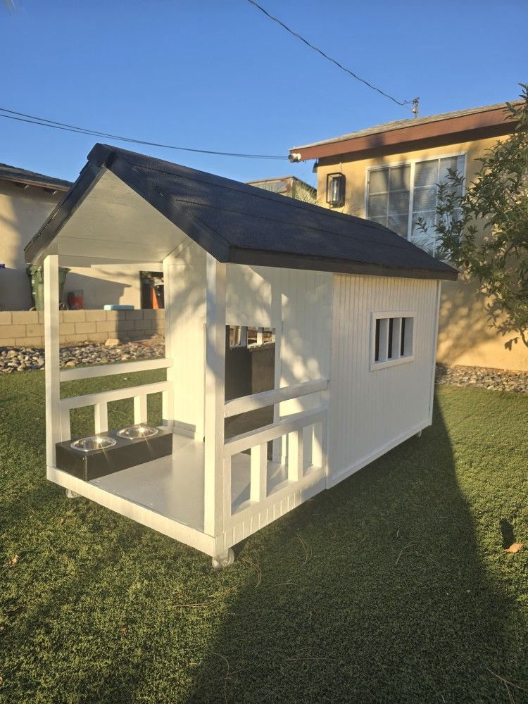 Dog House Exterior Resistant