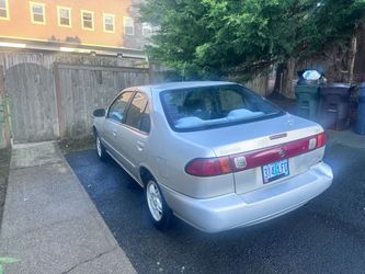 1999 Nissan Sentra GXE