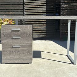 Weathered Grey Computer Desk ✿ Large, 47in Desktop and Free Chair