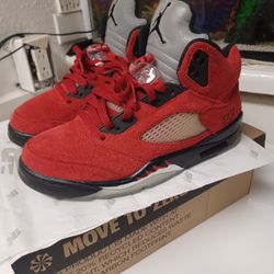 JORDAN 5 RAGING BULL🐃
