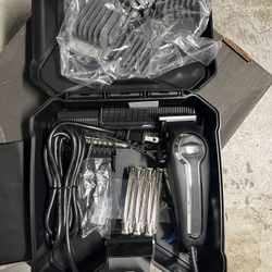 Wahl Corded Clippers Set (w box and attachments)