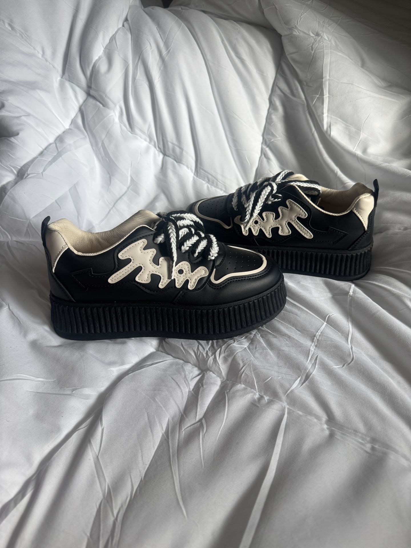 Brand New Sneakers, Women size 6. Never been worn!
