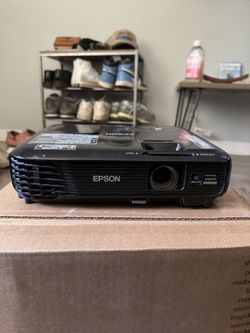 Epson Powerlite 1284 Projector