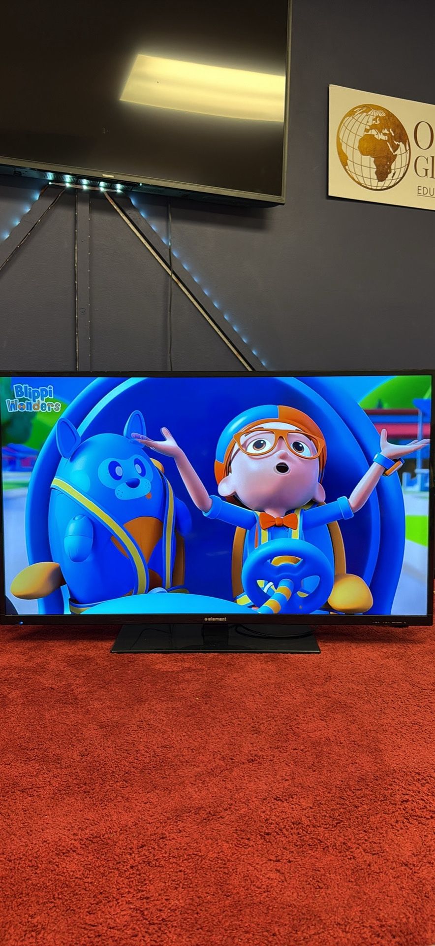 50” ELEMENT SMART TV