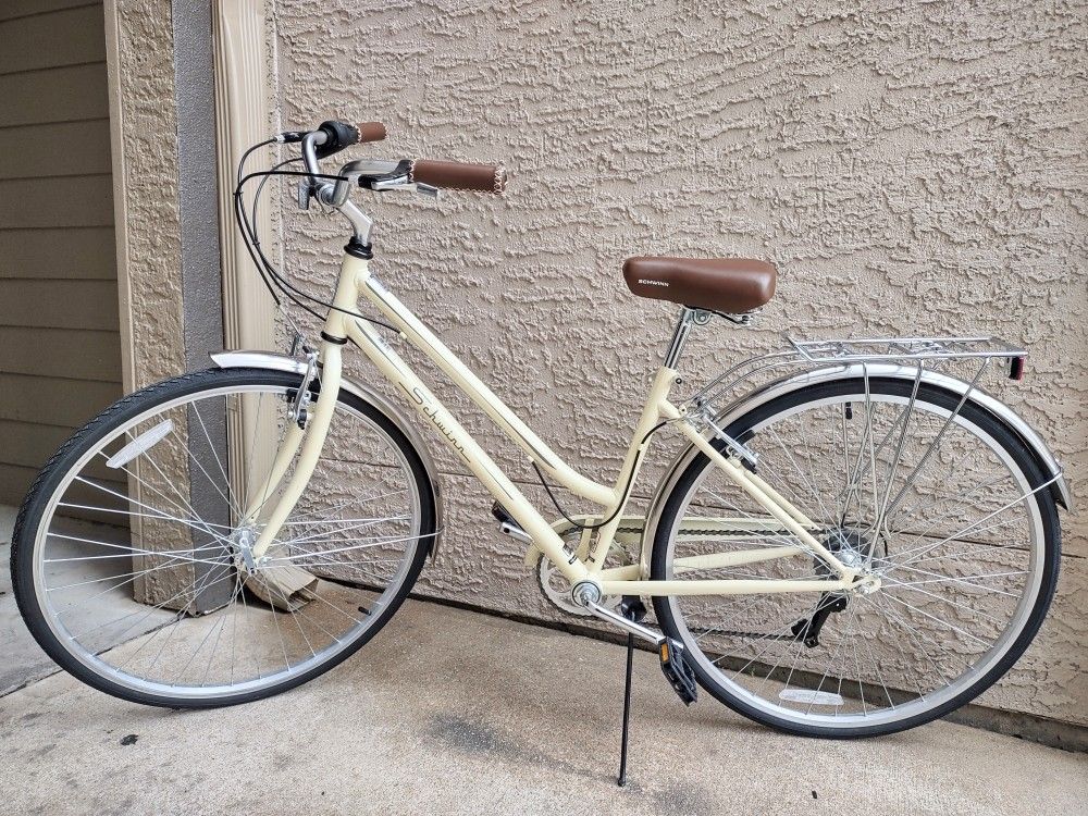 schwinn women's wayfarer 700c bicycle cream Step-Thru Mango / 700c The Gateway is a bike of many talents Schwinn Wayfarer Wayfarer Bike New