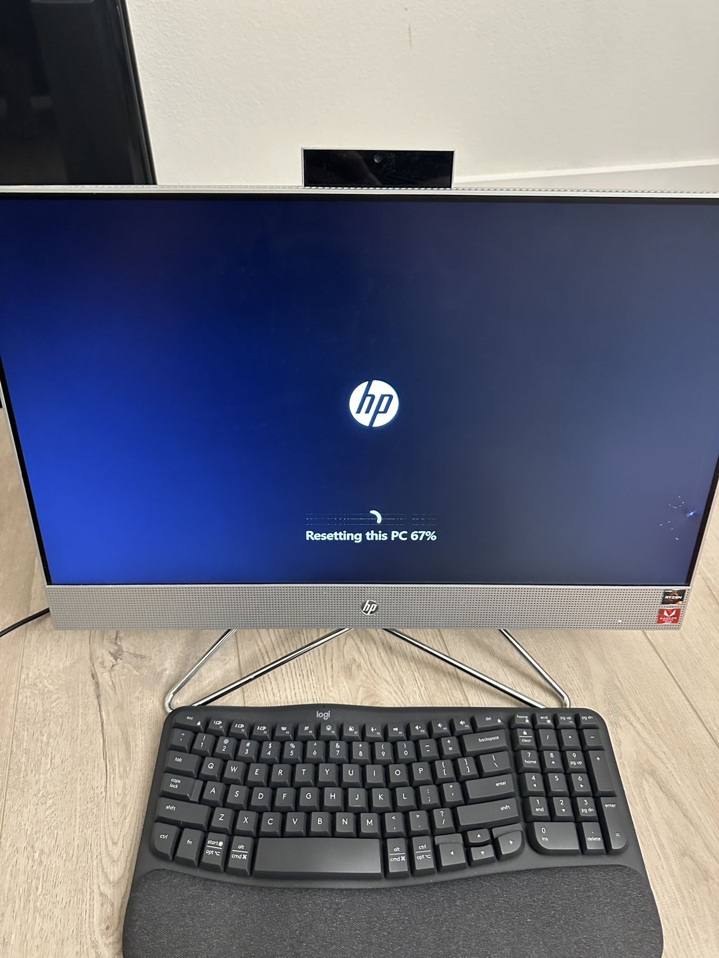 HP 24 Inch Touch Screen All In One Desktop
